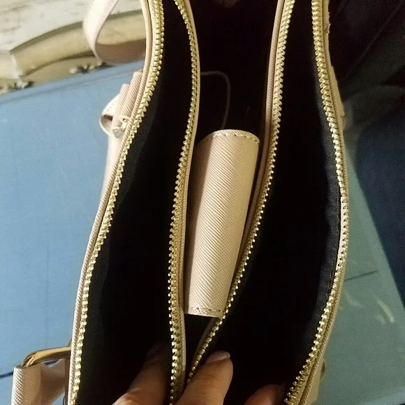 PRETTY BEIGE HANDBAG - Picture 5 of 6